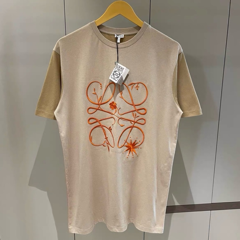 🚩steal  Loewe Beige Short-Sleeve Tee with Orange Anagram Motif